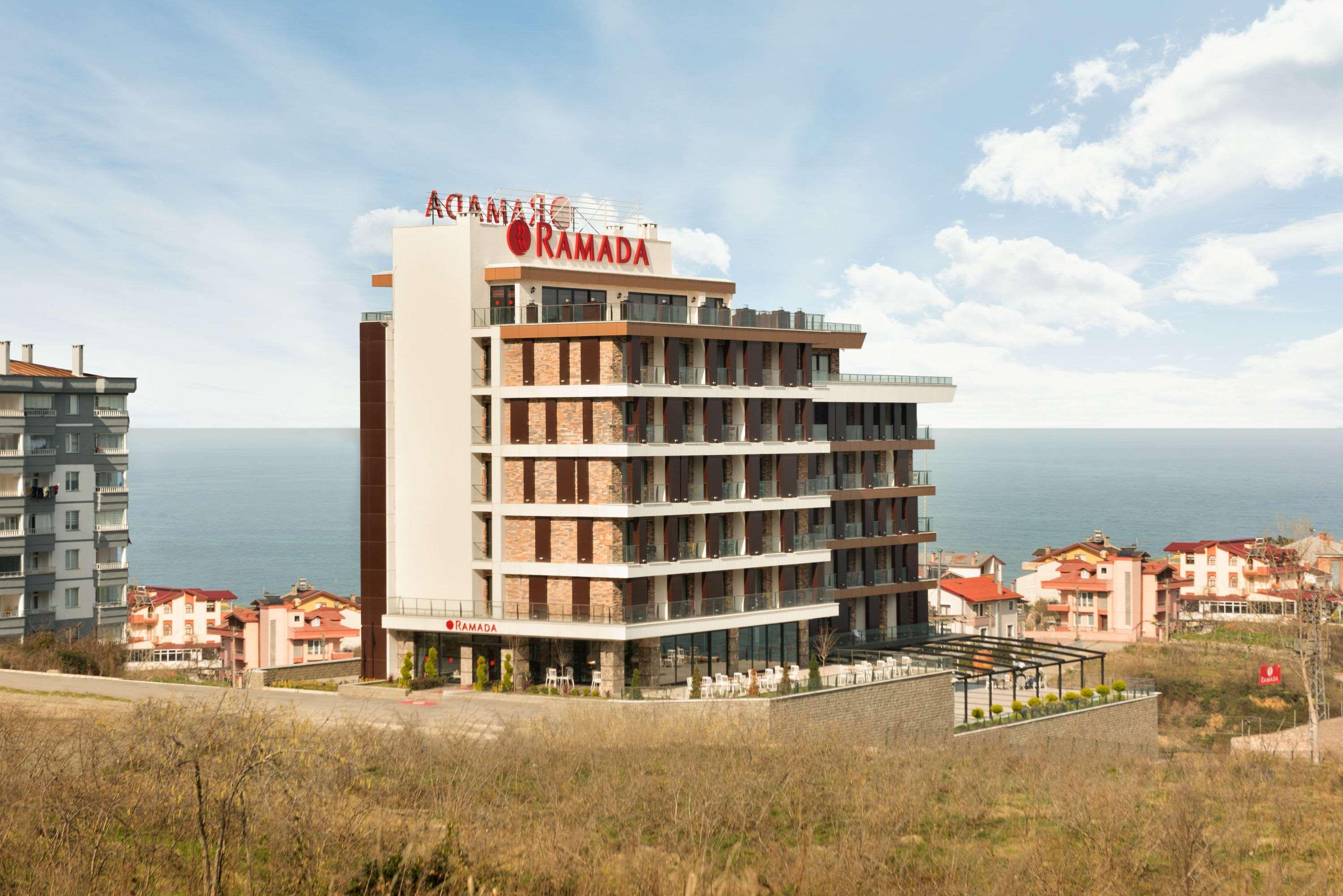 Hotel Ramada Giresun Piraziz Esterno foto