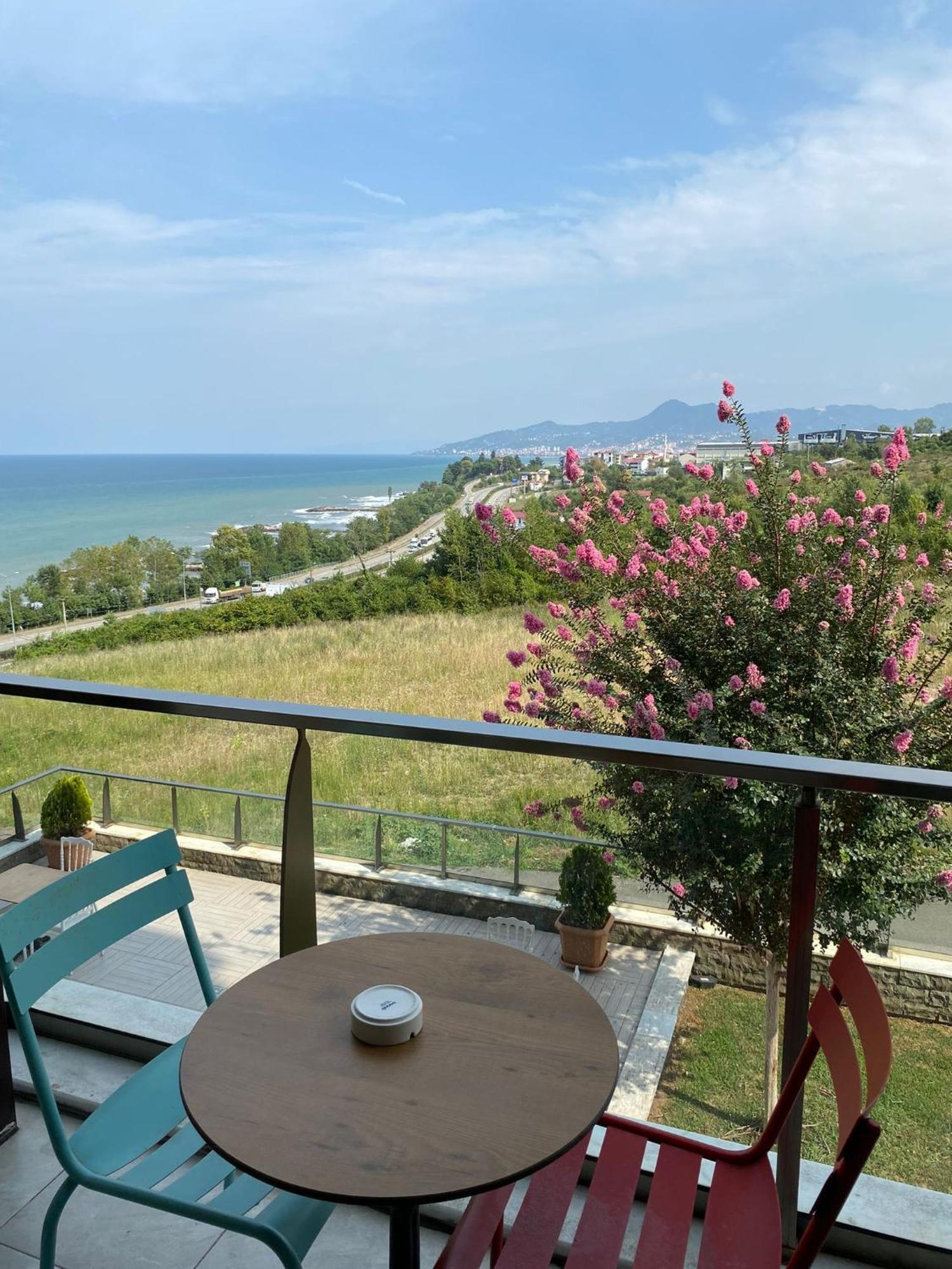 Hotel Ramada Giresun Piraziz Esterno foto